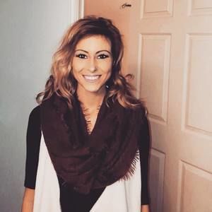 Meet your Posher, Alesha